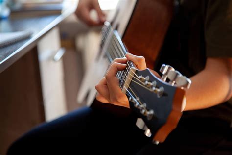 Playing Instruments 的图像结果