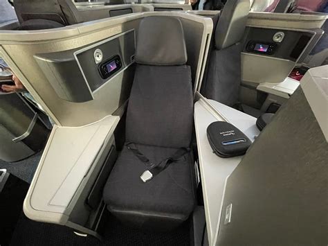 American Airlines Business Class 的图像结果