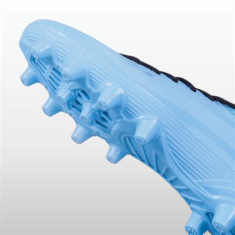 Buy Airstrike Football stud Online in India | Nivia Sports