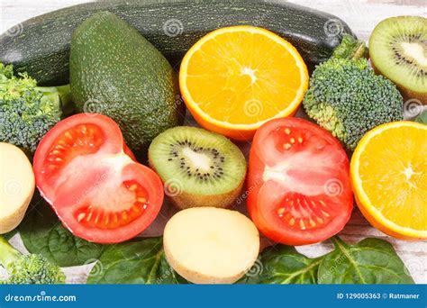 Fruits and Vegetables Containing Vitamin K, Potassium, Natural Minerals ...