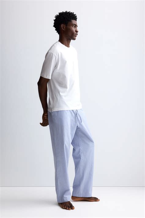 Pyjama T-shirt and bottoms set - Light blue/White - Men | H&M IN