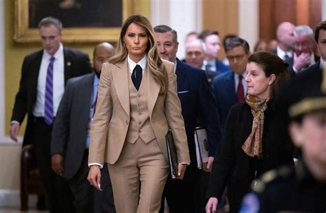 Body Language Expert Reveals the Meaning Behind Melania Trump's Smile at Donald Trump's Joint ...