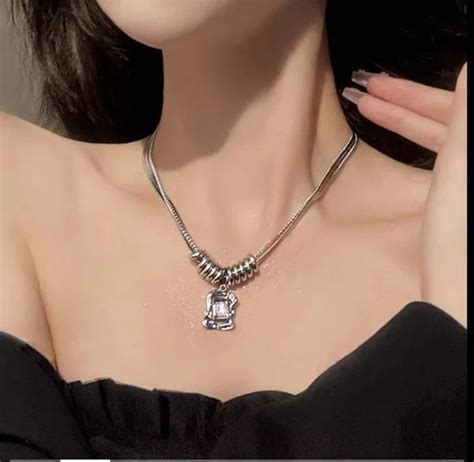 White Baddie Necklace – SubhagAlankar