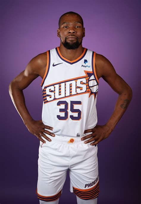 How many rings does Kevin Durant have without Curry?