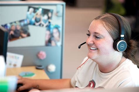 Mom's Meals® customer service: Treating clients like family | Mom's Meals