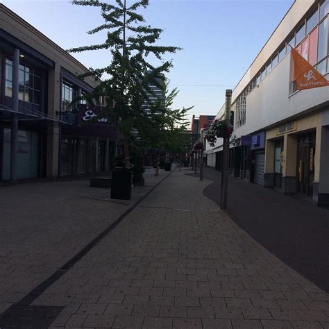 WINKELCENTRUM IN DE BOGAARD (2025) All You Need to Know BEFORE You Go ...