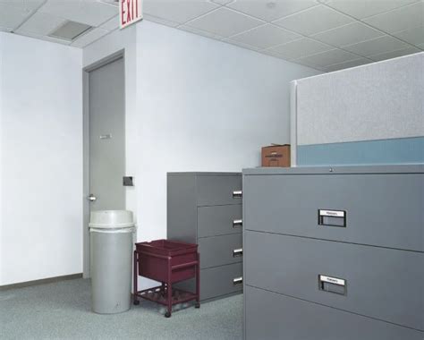 Alienation Office 的图像结果