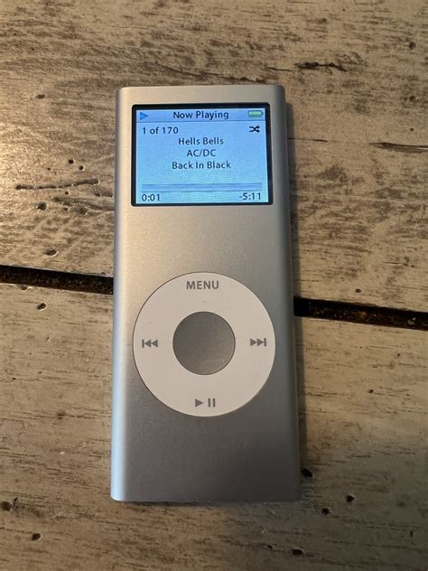 Apple iPod nano 2nd Generation Silver (2GB) REFURBISHED BUNDLE FREE ...