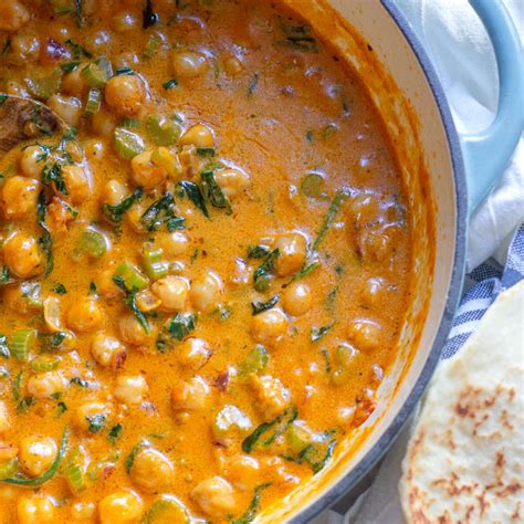 Chickpeas and Spinach Curry (with Trader Joe's Greek Chickpeas) - Nena ...