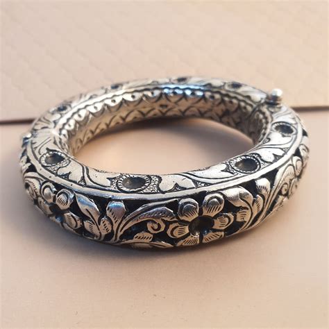 Bangles / Kadas – Page 14 – Nakoda Payals