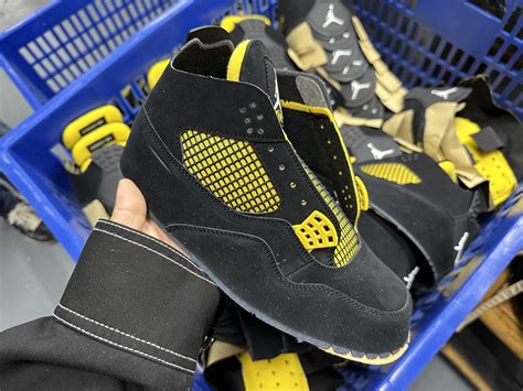 An exclusive look at GX Yellow Thunders! : r/weidianwarriors