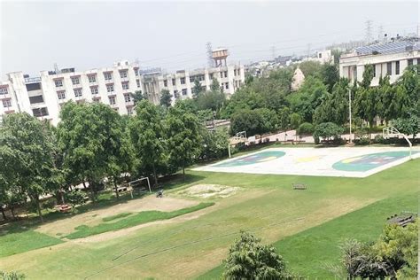 Rajasthan Pharmacy College Hostel Fees: Rooms, Food & Rules, Jaipur