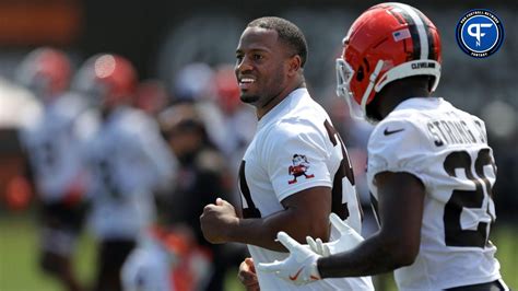 Should I Draft Nick Chubb or Jonathon Brooks in Fantasy Football This Year?