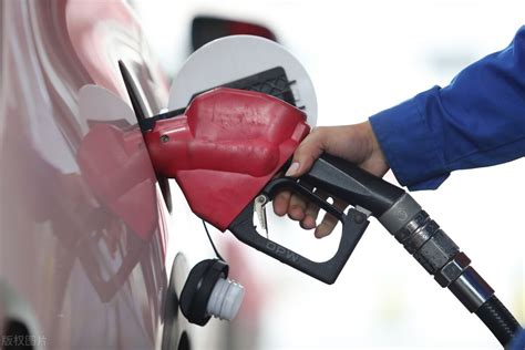 油价调整最新消息：今日12月22日，92、95号汽油预计上调100元/吨 - 哔哩哔哩