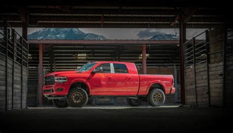 Installing Coil Spring Leveling Kit 2014 Ram 的图像结果