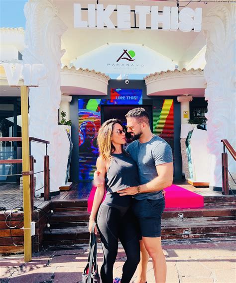 TW Pornstars - Vittoria Divine. Twitter. Une belle complicité avec mon ami @LorenzoViota 💋 avec ...