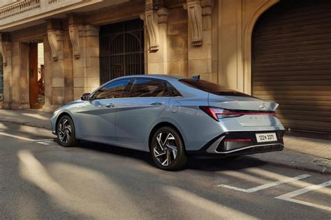 2024 Hyundai Elantra Unveiled In Korea With A New Face | Carscoops