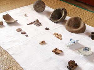 Archaeologists dig up 3,000 skeletons at London site - The Economic Times