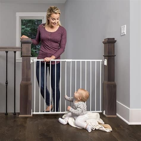 Regalo 2-in-1 Extra Tall Easy Swing Stairway and India | Ubuy