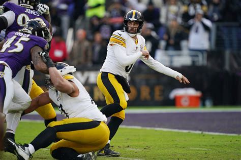 Monday Night Football Picks: Miami Dolphins vs Pittsburgh Steelers