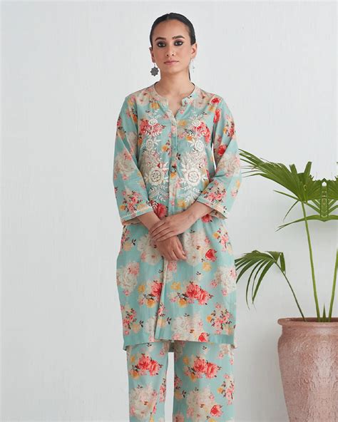 RIDHIIEE SUURI | Luxury Women’s Wear with Unmatched Elegance – Ridhiiee ...