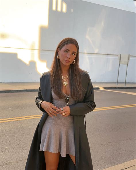 Natalie King ♡ | autumn in the city🍂 | Instagram