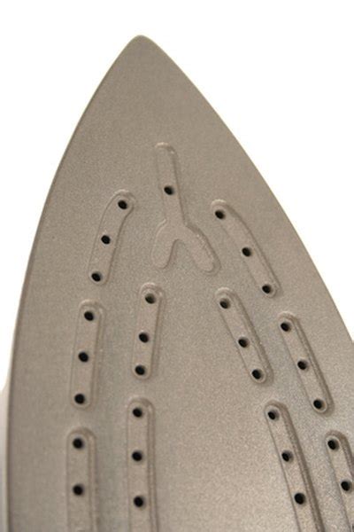 How to Iron a Large Tablecloth 的图像结果