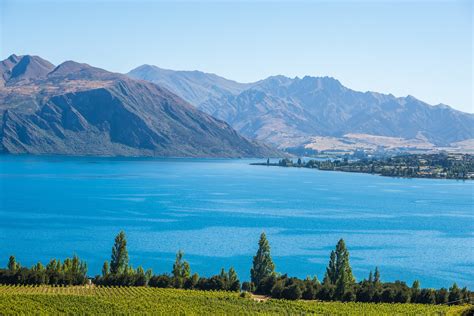 Lake Wanaka Central Otago New Zealand - fun things to do with Southern ...