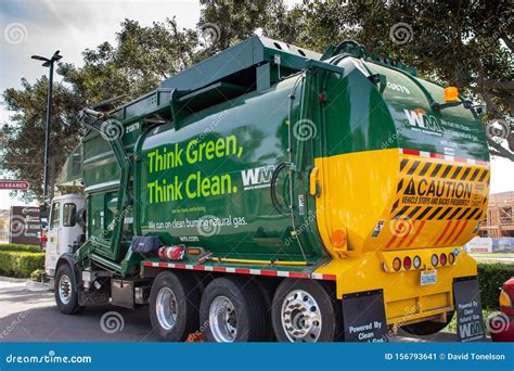 Green Garbage Truck