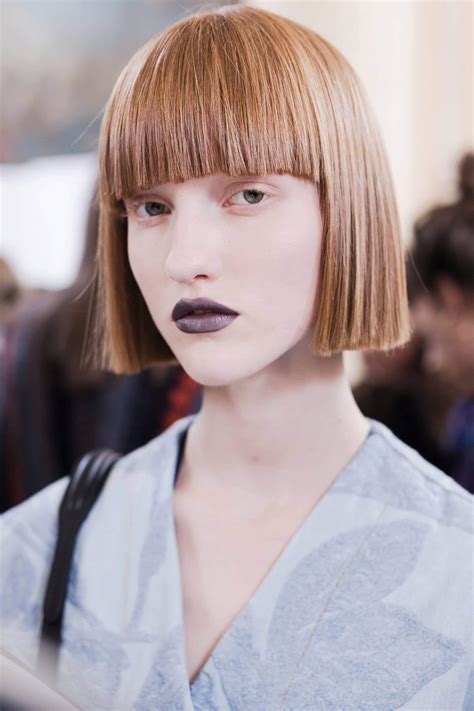 Blunt Haircut: 20 Of The Best Modern Ideas To Wear In 2021