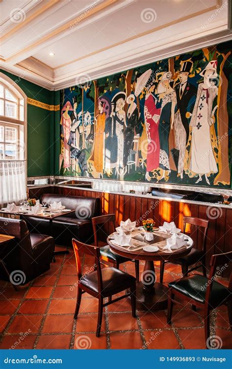 Colonial Room Restaurant