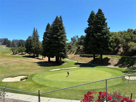 Sequoyah Country Club plans to cut 175 redwoods. Some neighbors are opposed
