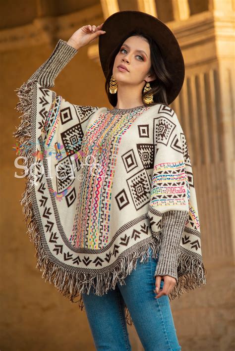 Poncho Mexican, Mexican Hat, Pancho Outfit, Charro Dresses, Poncho With ...
