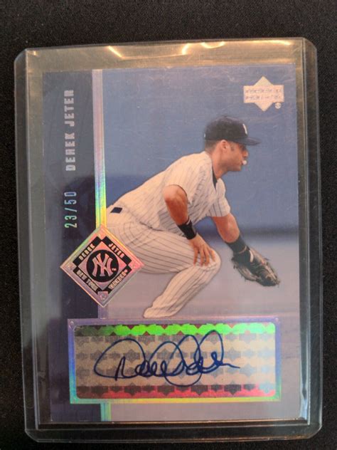 Derek Jeter Baseball 的图像结果