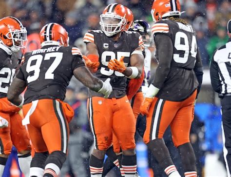 Late-season test takes a positive turn for Deshaun Watson & Kevin ...