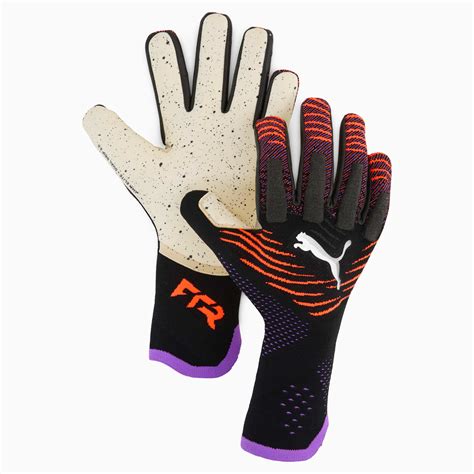 FUTURE Ultimate NC Soccer Goalkeeper Gloves | PUMA