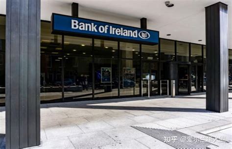 爱尔兰银行技术故障 顾客蜂拥取款机取钱_凤凰网视频_凤凰网