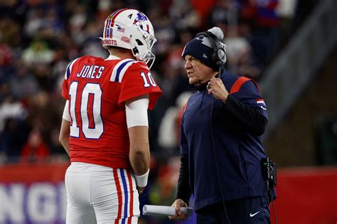 Former NFL QB: Bill Belichick ‘permanently’ hurt Mac Jones - masslive.com