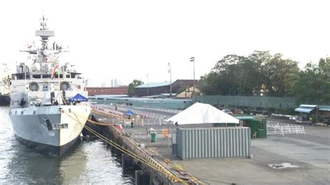 Indian Navy delivers 15 tonnnes of relief material for flood-hit areas ...