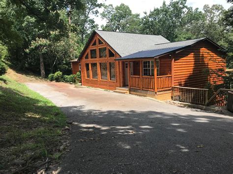 BLACK BEAR CINEMA #4819 BY AUNT BUG'S S ::: UNITED STATES ::: COMPARE RATES