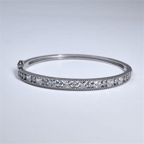 Silver Princess Cut Halo Bracelet For Her – Silzze