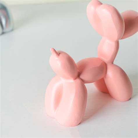 Balloon Dog Resin Mini Showpiece Pink Online - Premium Decor Object ...