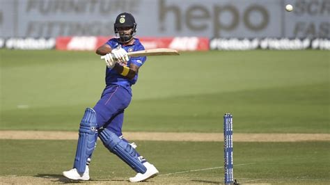 Border Gavaskar Trophy: KL Rahul resumes training in nets for Test ...