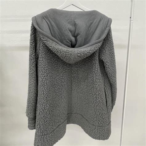 Oversized grey fuzzy teddy coat, xs/s - Depop