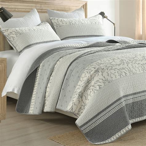 SahSahCasa 100% Cotton Queen Quilt Set - Lightweight Botanical ...