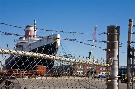 How is cruise ship speed measured, and how fast is a knot? - The Points Guy