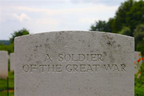 10 Best Fonts for Headstones (Expert Picks)
