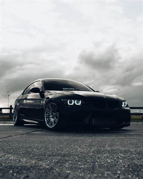 [100+] Black Bmw Pictures | Wallpapers.com