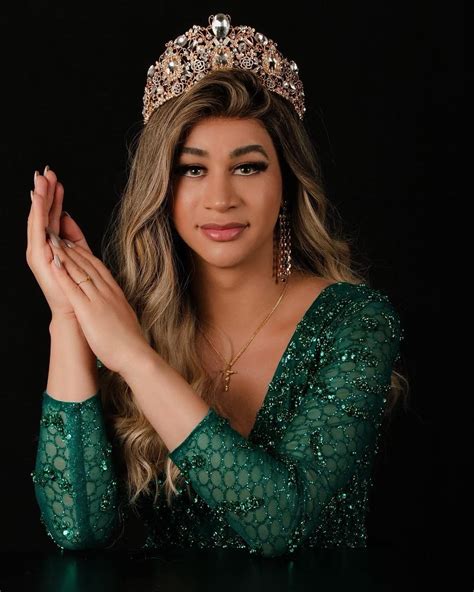 MISS PLURAL - Ezatamentchy