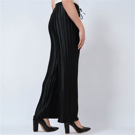 Black Box Pleated Palazzo – First Resort by Ramola Bachchan